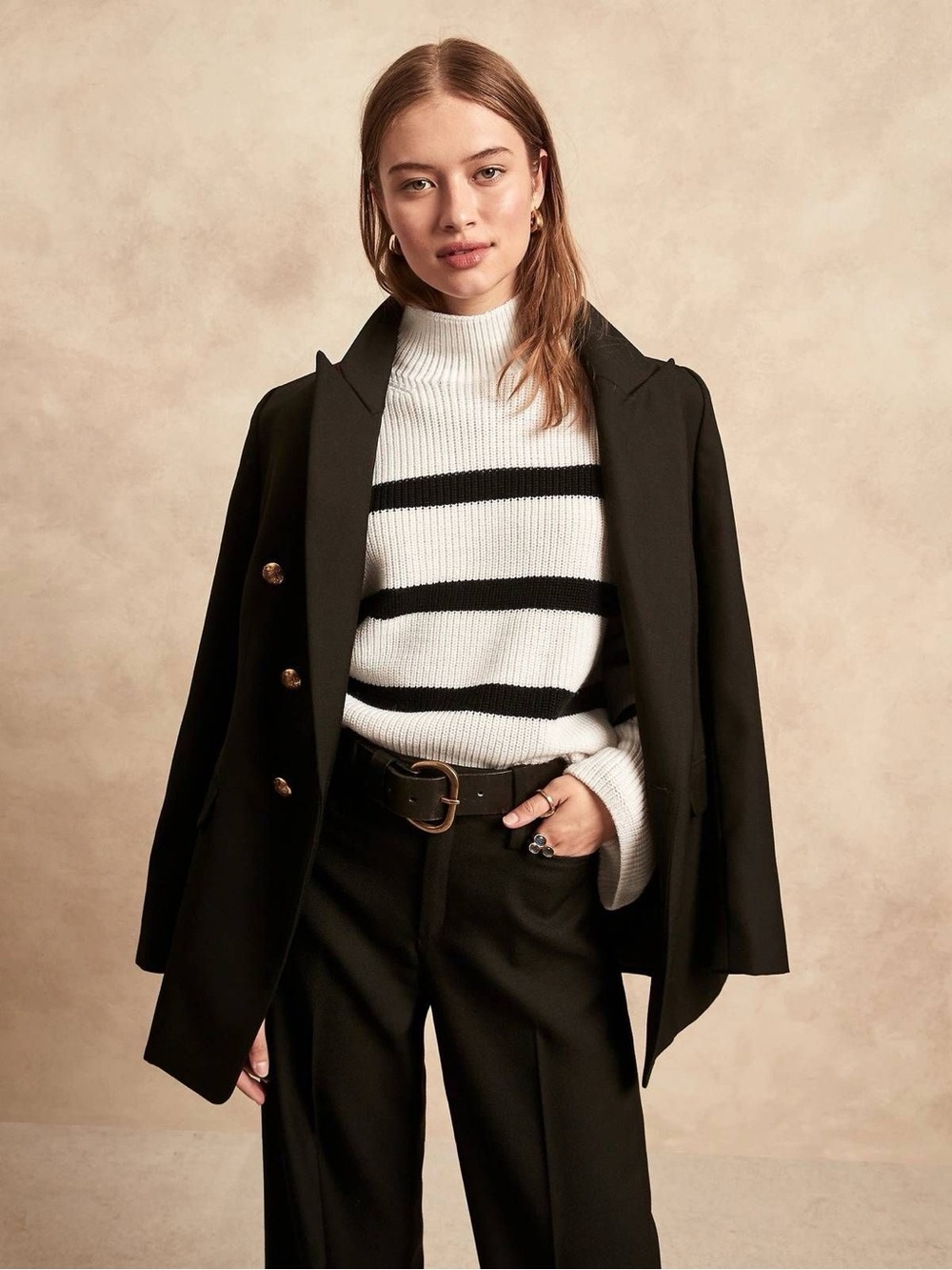 Banana Republic Fisherman White and Black Striped Knit Sweater